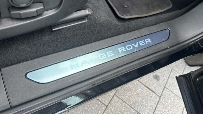 Land Rover Range Rover Evoque 2.0 D200 Edition 5dr Auto Diesel Hatchback